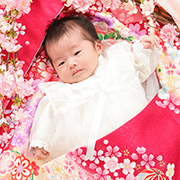 写真館ピノキオ　王子店　お宮参り　写真　産着