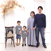 市川店　家族写真　カジュアル